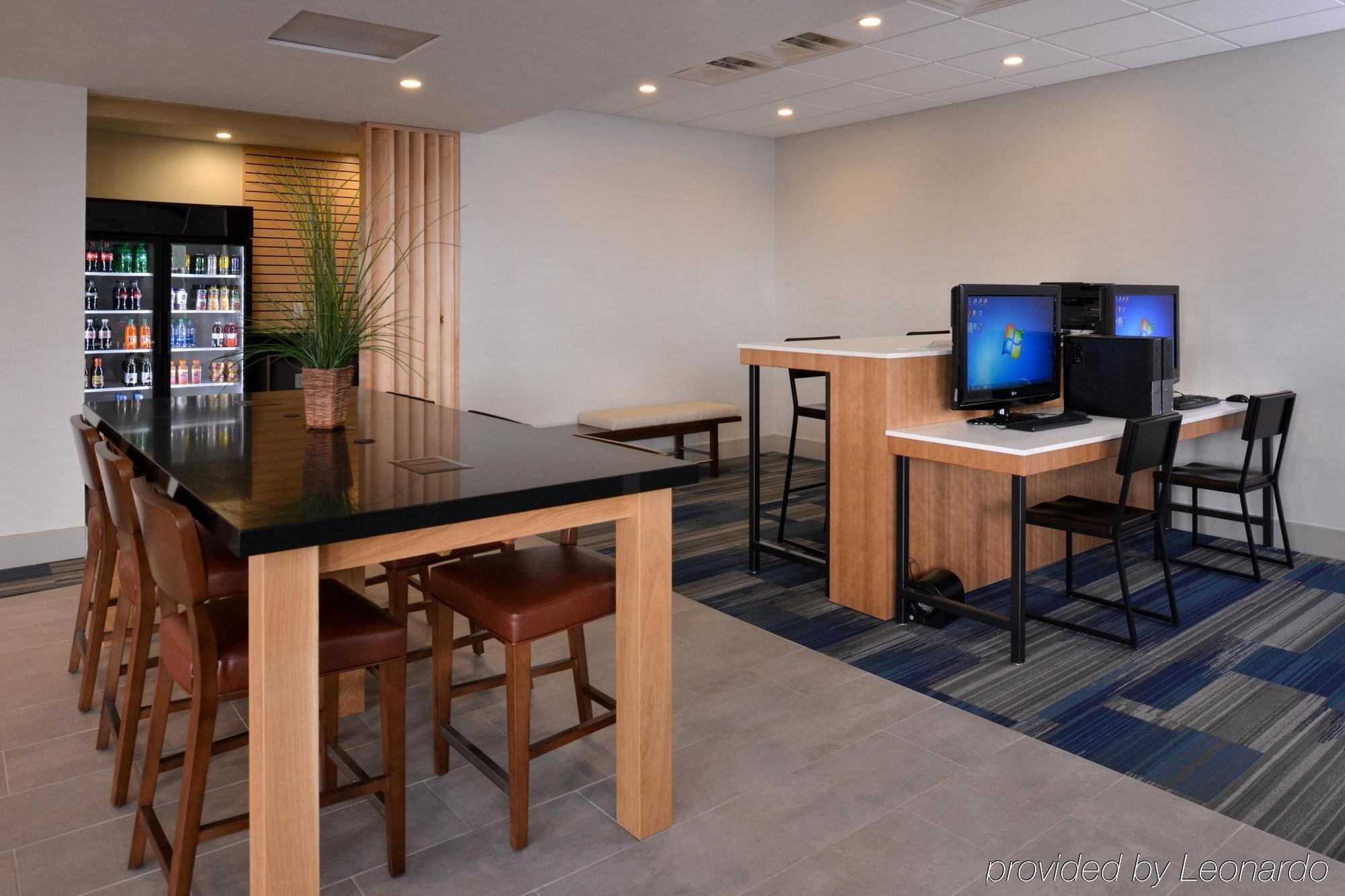 Holiday Inn Express & Suites Springfield By Ihg Exteriér fotografie